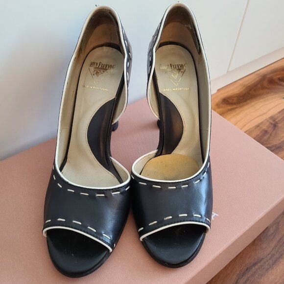 EUC John Fluevog Audrey heels - Picture 2 of 4